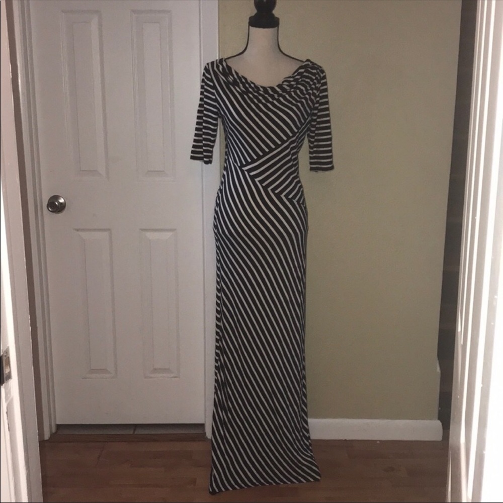 Jessica Simpson Maternity Maxi